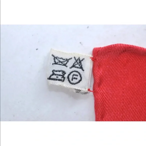 Authentic HERMES Carre 90 Scarf Carriage Motif Silk Red Fort of July colors - Picture 12 of 12